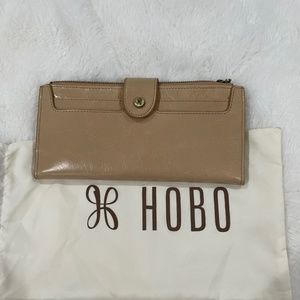 HOBO DUNN Continental Wallet